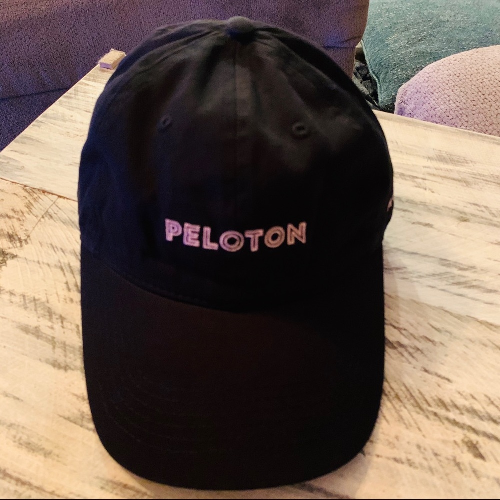Peloton Stronger hat